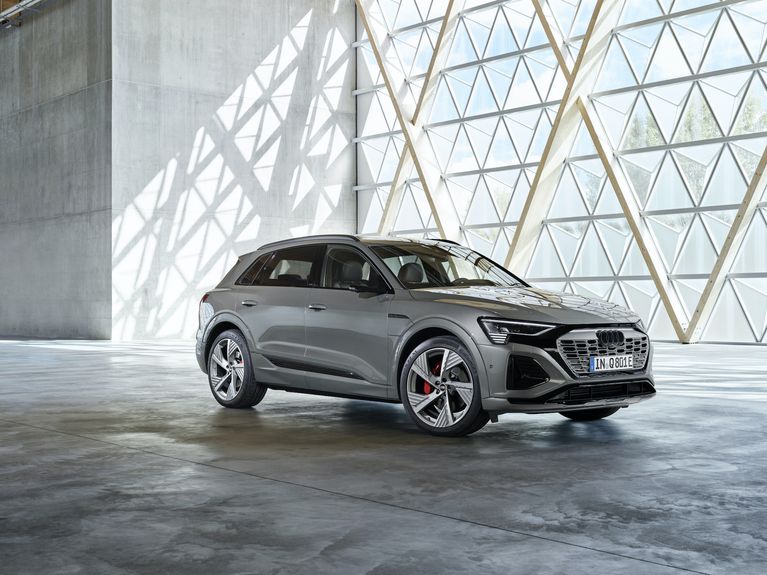 Naujasis „Audi Q8 etron“ didesnis efektyvumas ir įveikiamas atstumas